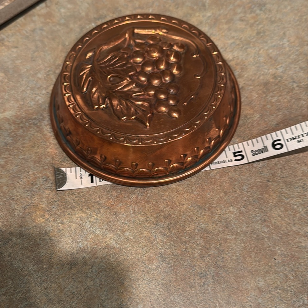 Vintage Copper Molds with Grape Design - Picture 2 of 2